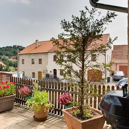 Amazing 5 Bedroom House Krumlov 82 - 4 Min Walk To Main Square Вилла *