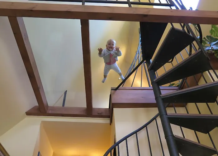 Amazing 5 Bedroom House Krumlov 82 - 4 Min Walk To Main Square Český Krumlov