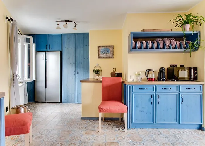 Amazing 5 Bedroom House Krumlov 82 - 4 Min Walk To Main Square Villa Český Krumlov