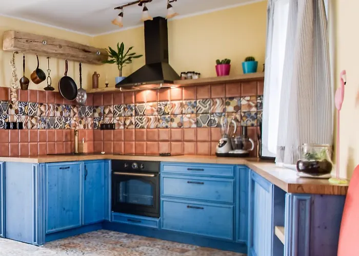 Amazing 5 Bedroom House Krumlov 82 - 4 Min Walk To Main Square Villa *